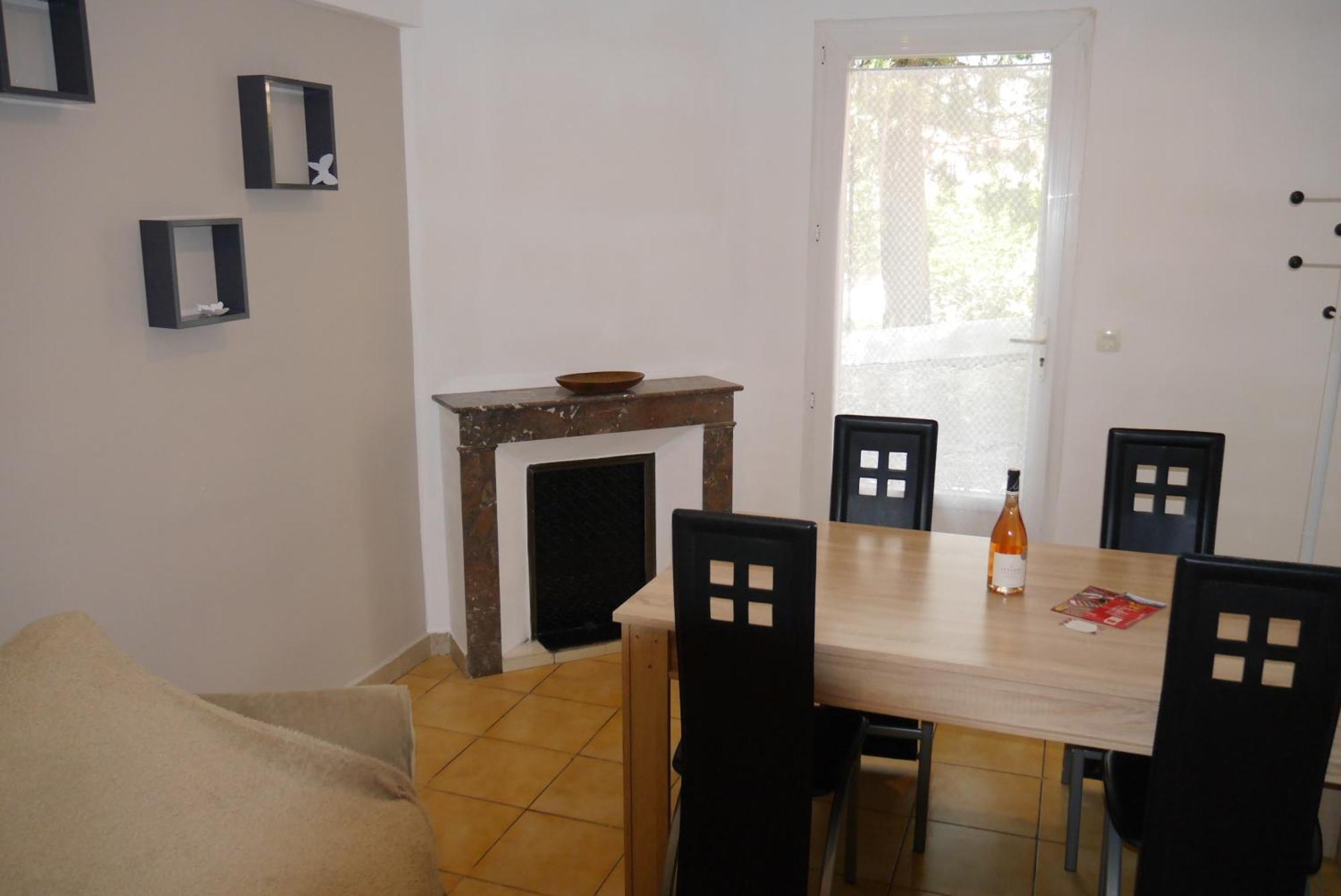 דירות אמלי-לה-באינס-פללדה La Sala מראה חיצוני תמונה